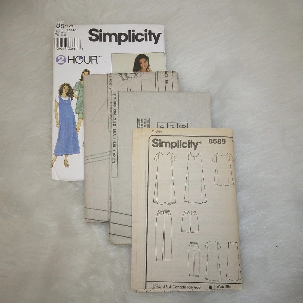 SIMPLICITY 8589 Sz 12-14-16 MATERNITY Dress top jumper pant shorts